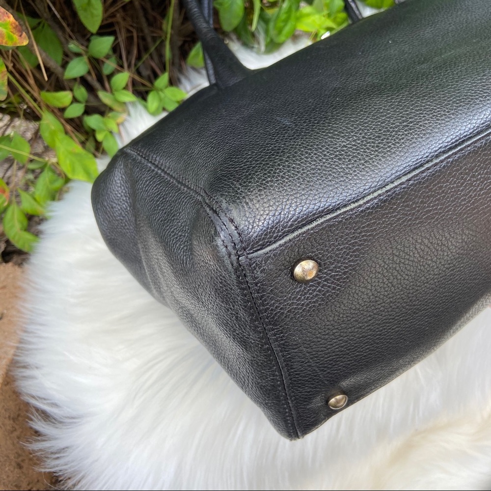 Chanel Caviar Black Leather Tote + Dustbag - Picture 14 of 15